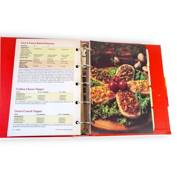 VTG 1982 HP Books Microwave Cookbook Complete Guide Pat Jester 5-Ring Binder - Picture 11 of 16
